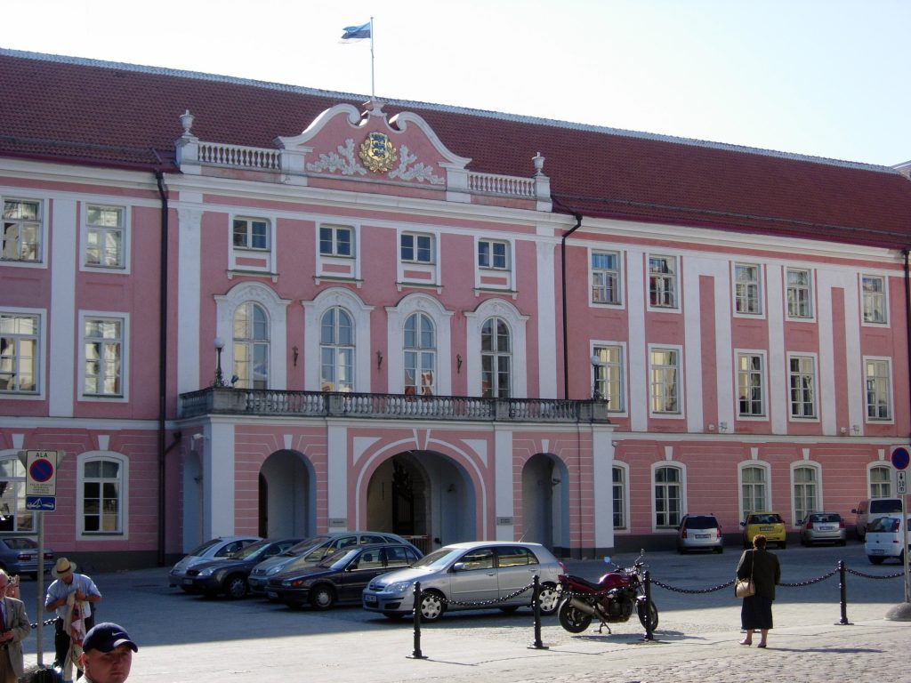 座堂山城堡， 爱沙尼亚议会的所在地